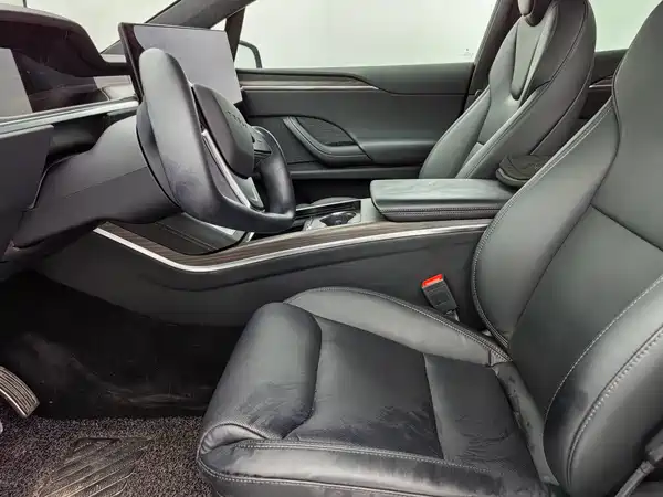 Tesla Model X 2023