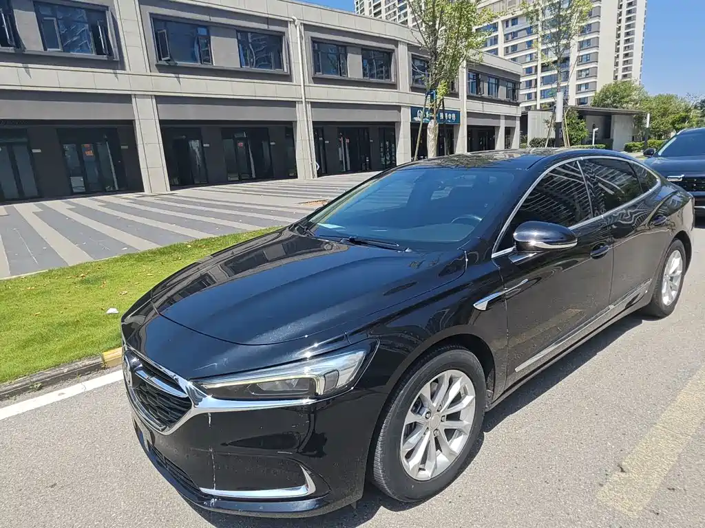 Buick LaCrosse 2020 — фото 1