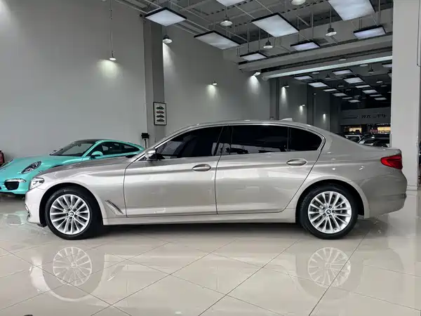 BMW 5 Series 2020