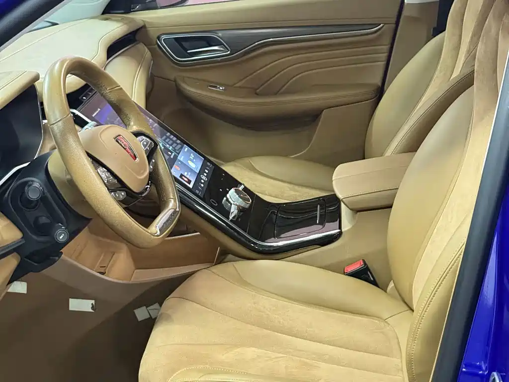 Roewe MARVEL X 2018 — фото 10