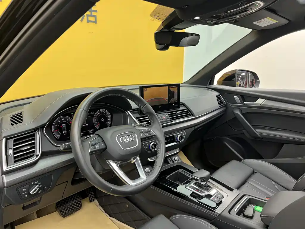 Audi Q5L 2023 — фото 3