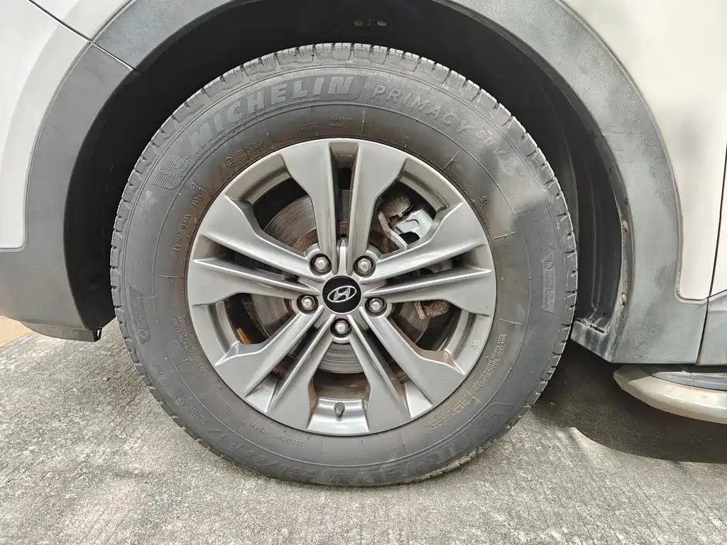 Hyundai Santa Fe 2015 — фото 29
