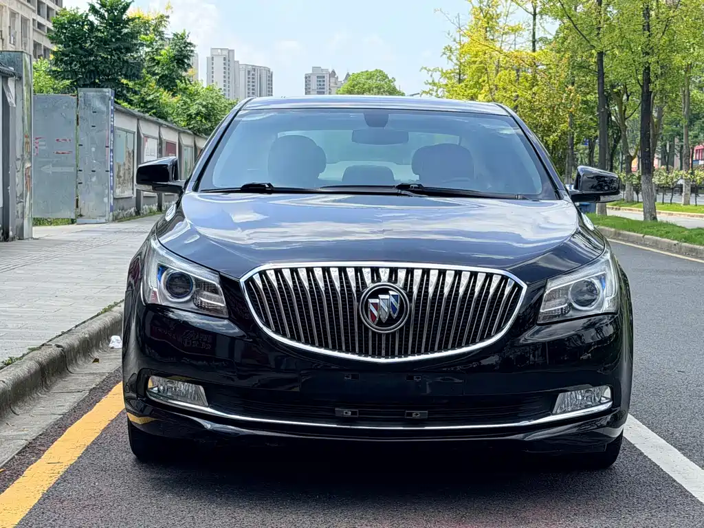 Buick LaCrosse 2015 — фото 2