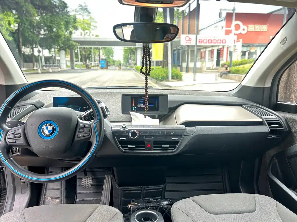 BMW i3 2018 — фото 15