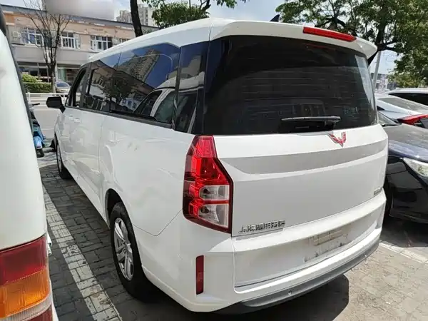 Wuling Journey 2023