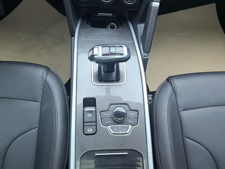 Haval H6 2020 — фото 16