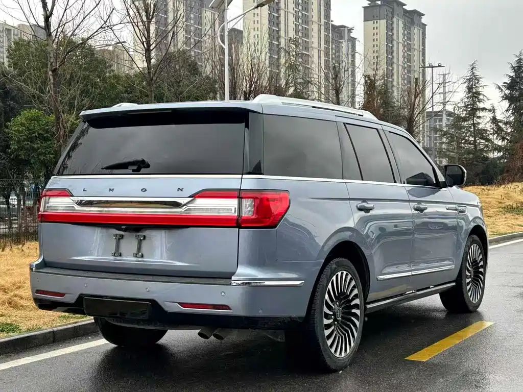 Lincoln Navigator 2020 — фото 9
