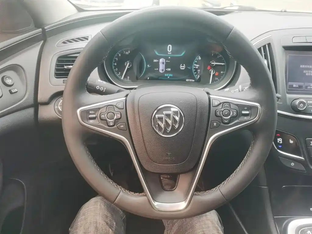 Buick Regal 2017 — фото 11