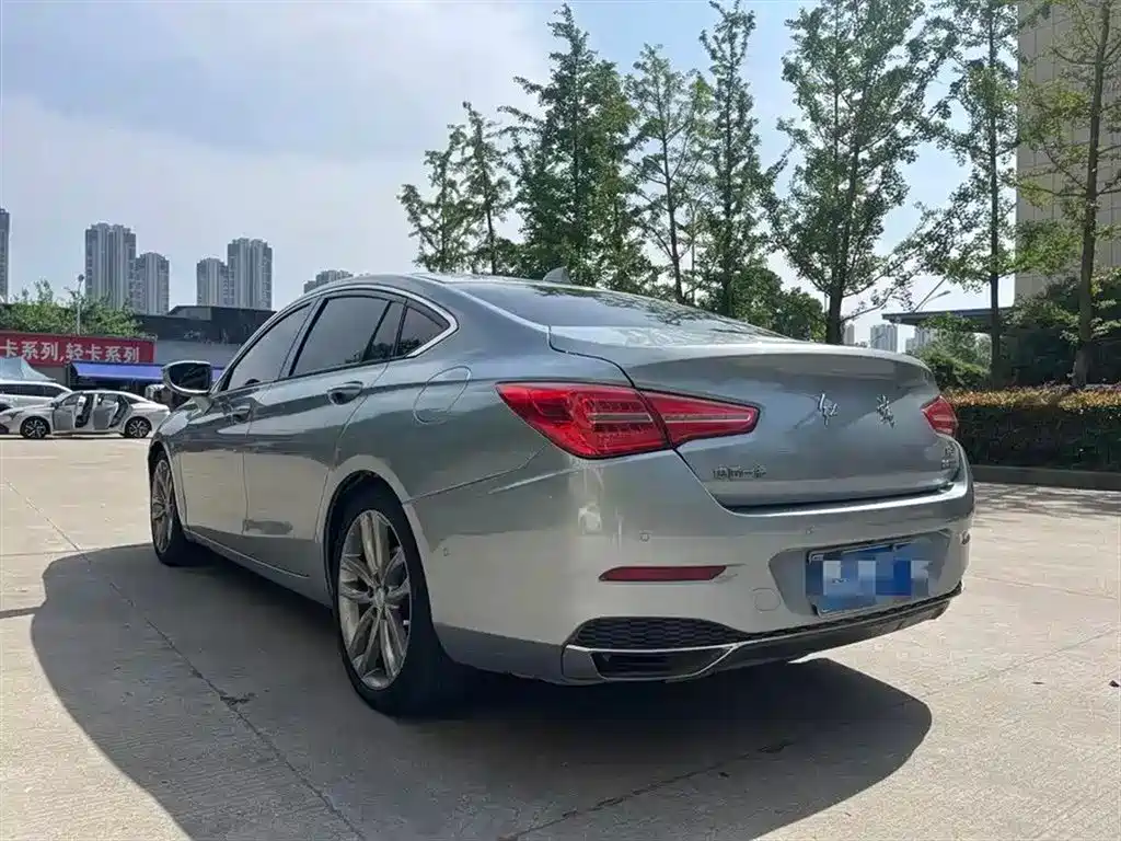 Hongqi H5 2018 — фото 10