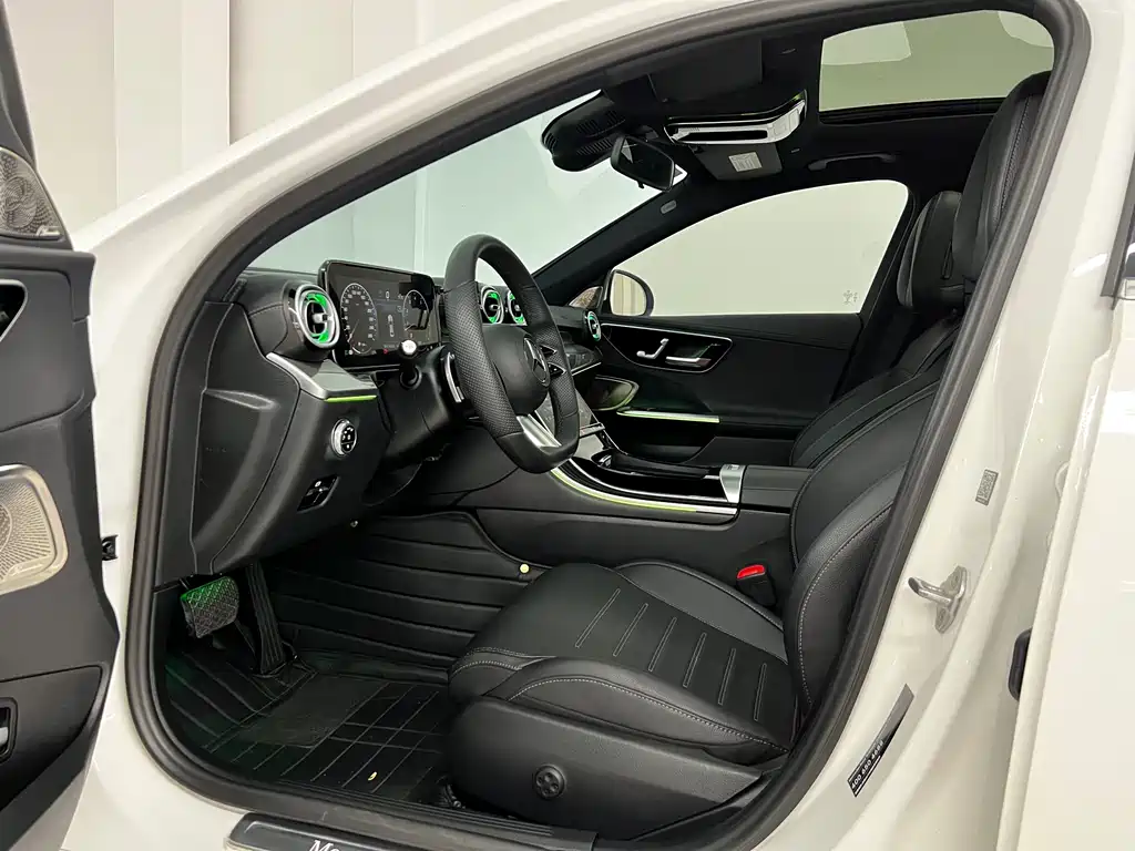 Mercedes-Benz C-Class 2022 — фото 6