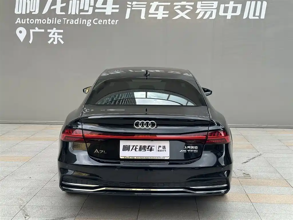 Audi A7L 2025 — фото 4