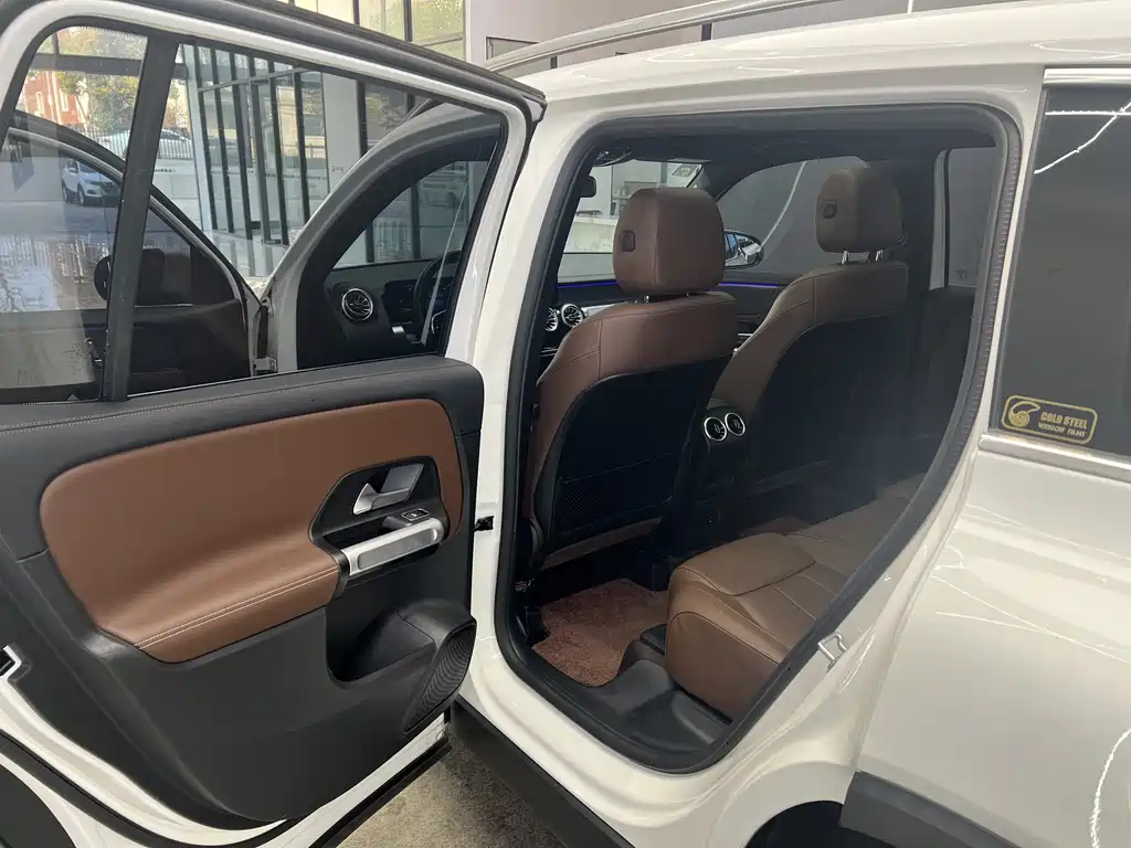 Mercedes-Benz GLB 2023 — фото 10