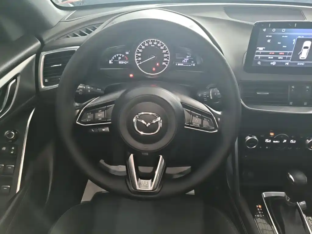 Mazda CX-4 2019 — фото 11