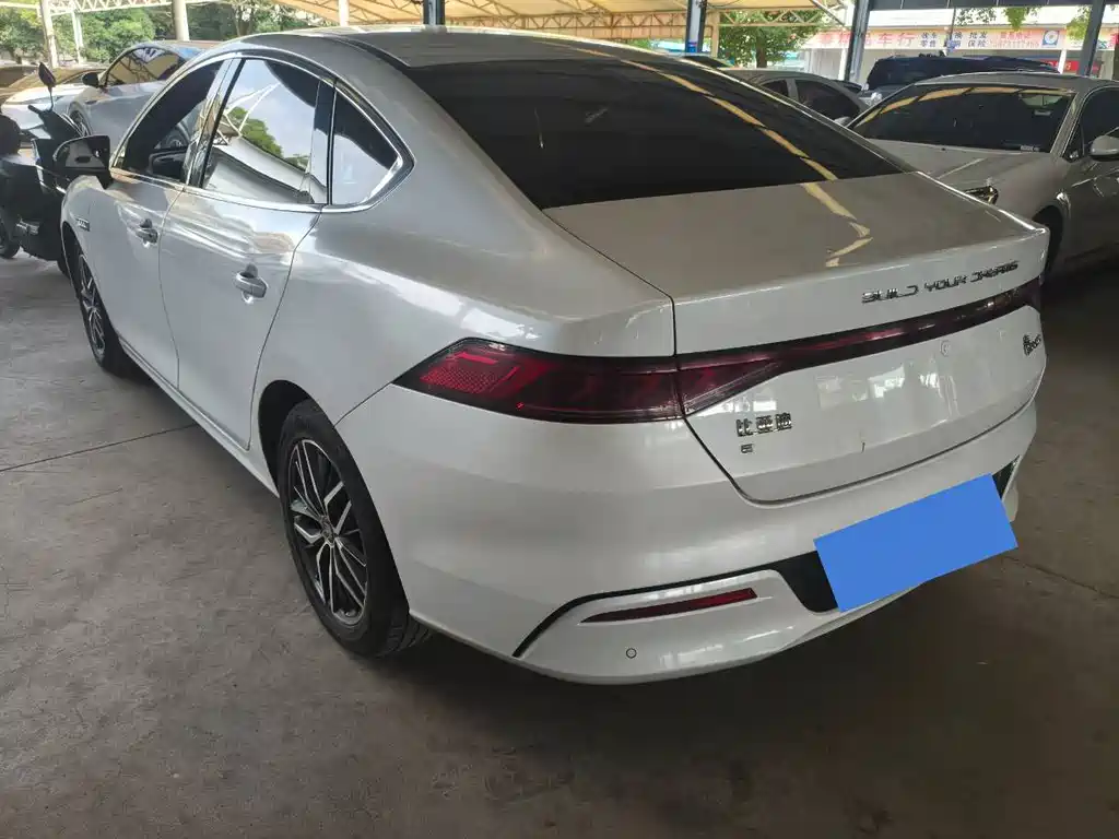 BYD Qin PLUS 2023 — фото 13