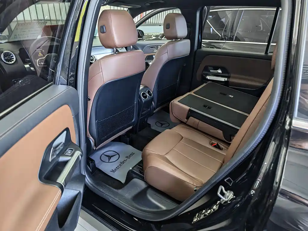 Mercedes-Benz GLB 2023 — фото 10