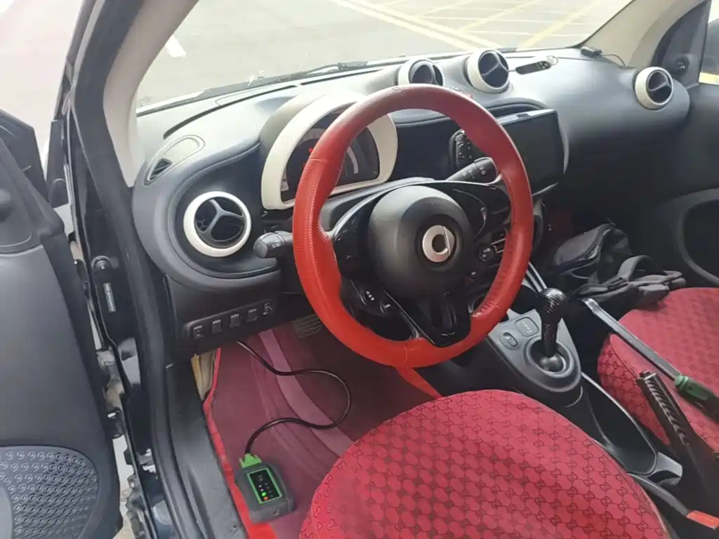 smart fortwo 2016 — фото 11