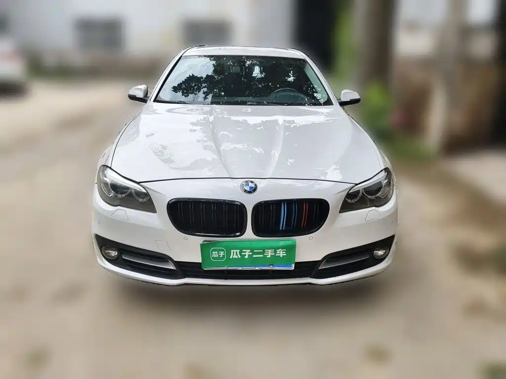 BMW 5 Series 2016 — фото 24