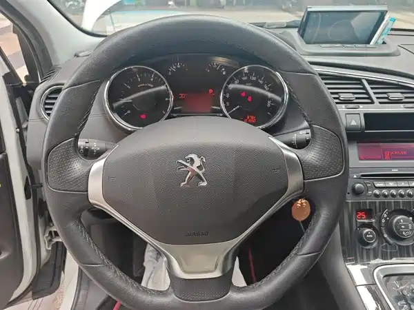 Peugeot 3008 2014