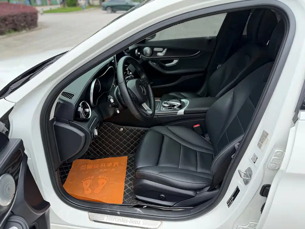 Mercedes-Benz C-Class 2018
