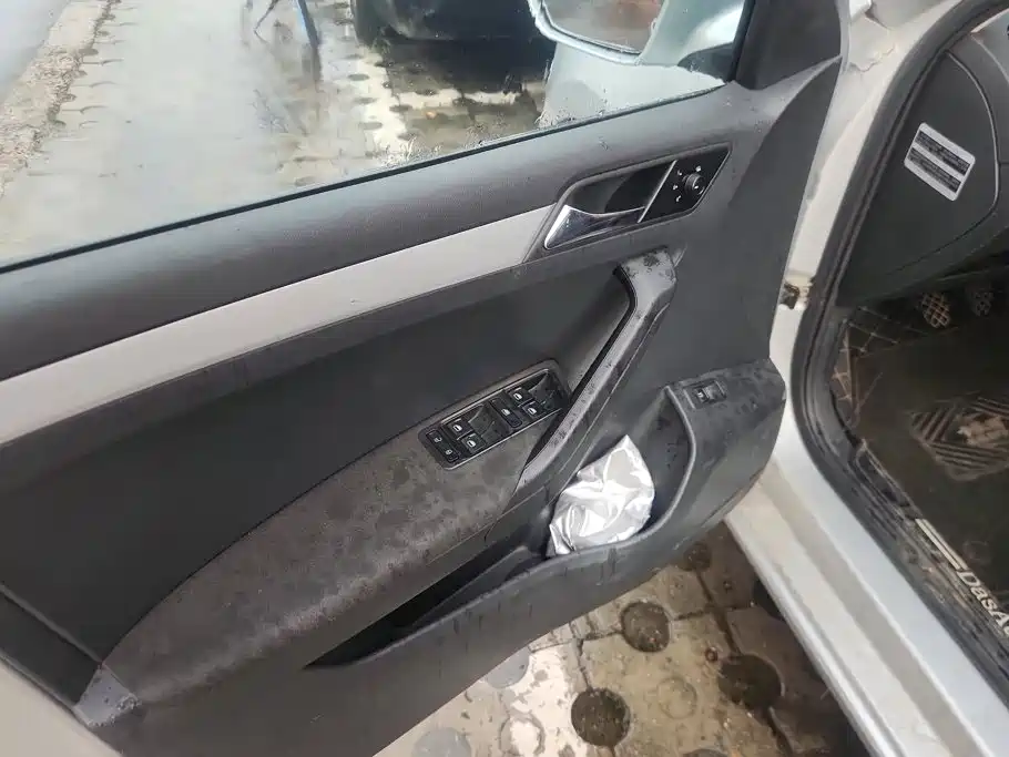 Volkswagen Jetta 2014