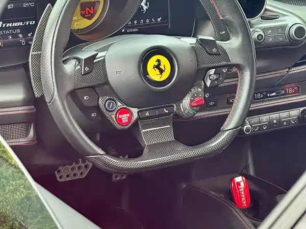 Ferrari F8 2022