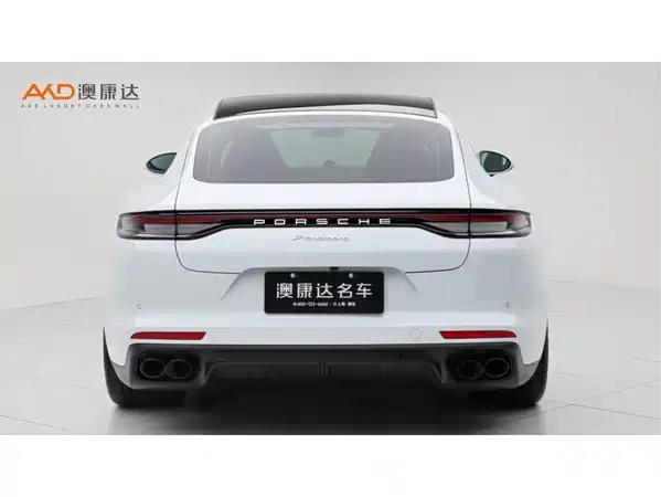 Porsche Panamera 2024