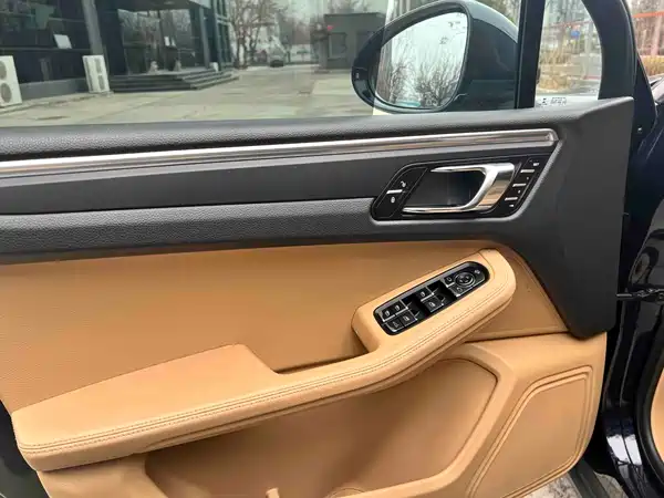 Porsche Macan 2017