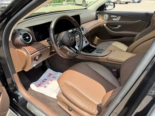 Mercedes-Benz E-Class 2023