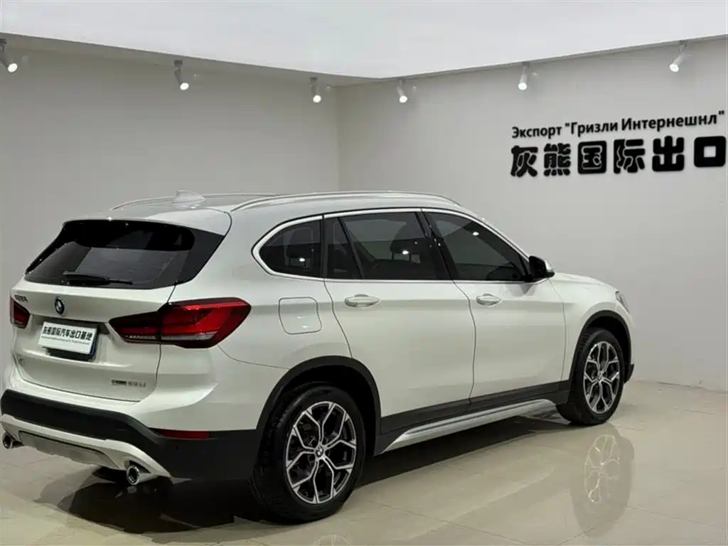 BMW X1 2022 — фото 6