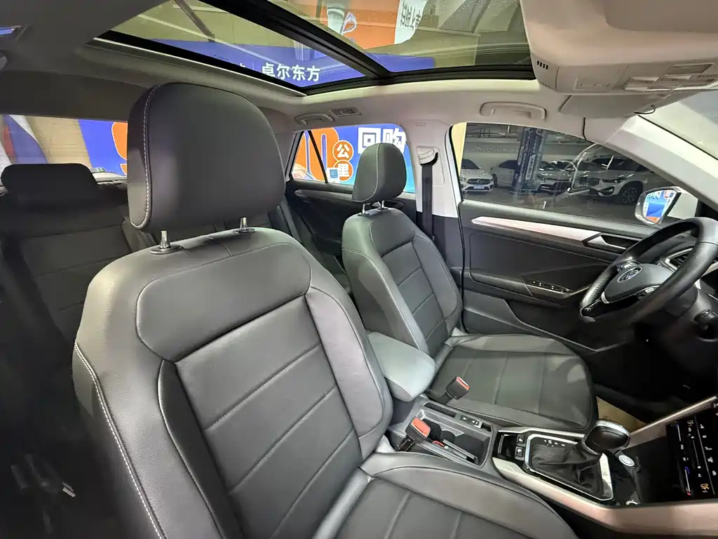 Volkswagen T-Roc 2022 — фото 20