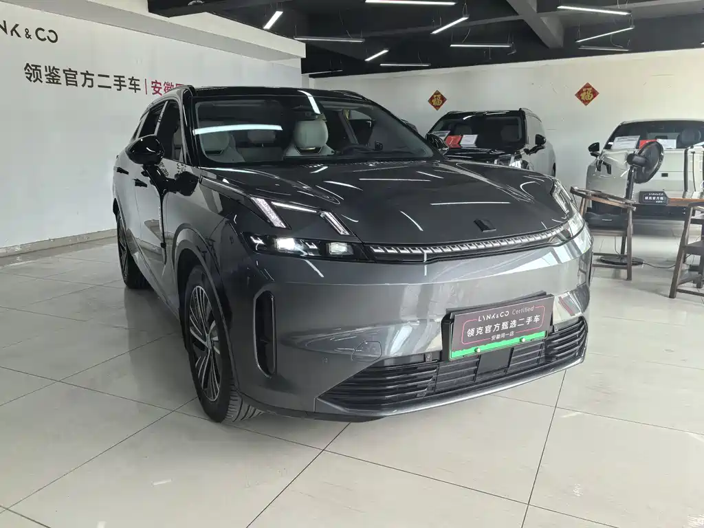 Lynk & Co 08 EM-P 2024 — фото 3