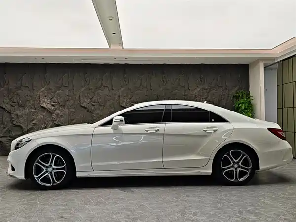 Mercedes-Benz CLS 2015