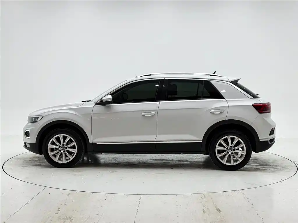 Volkswagen T-Roc 2022 — фото 7