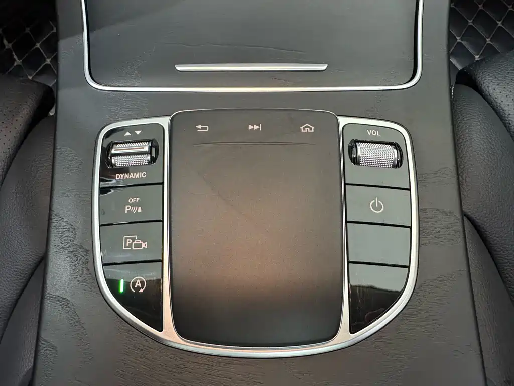 Mercedes-Benz C-Class 2019 — фото 26
