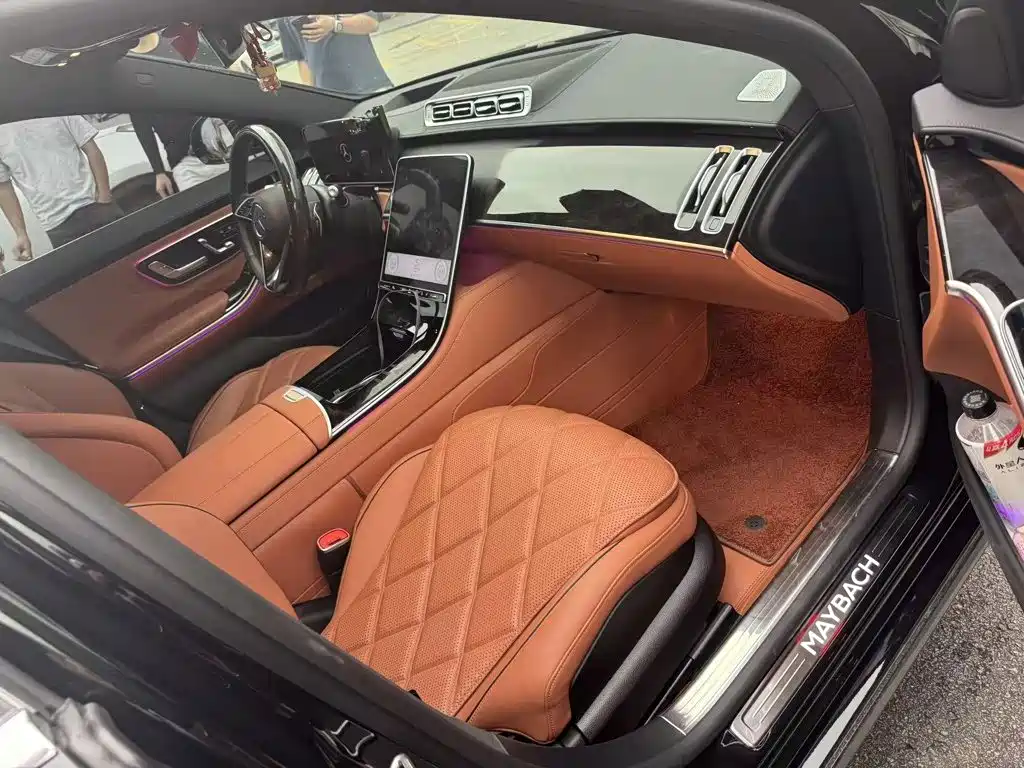 Mercedes-Benz S-Class 2025