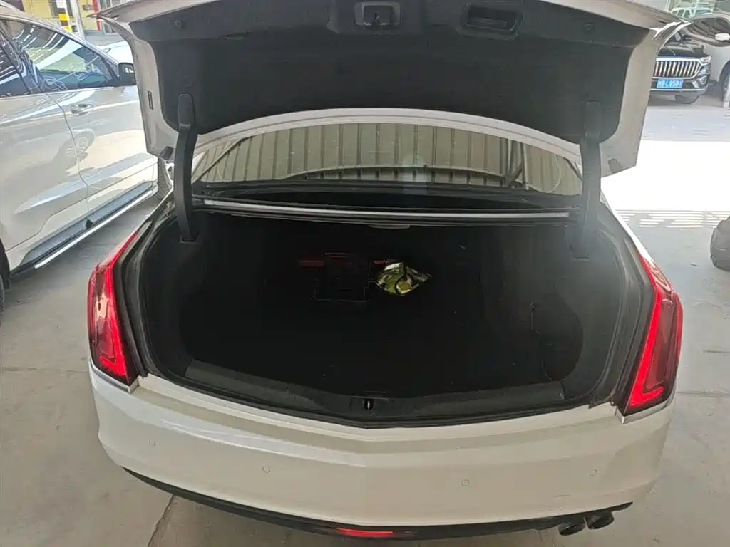 Cadillac CT6 2018 — фото 19