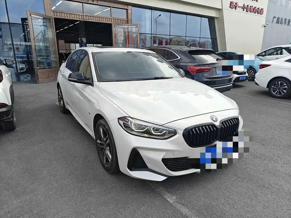 BMW 1 Series 2022