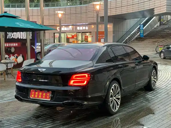 Bentley Flying Spur 2012
