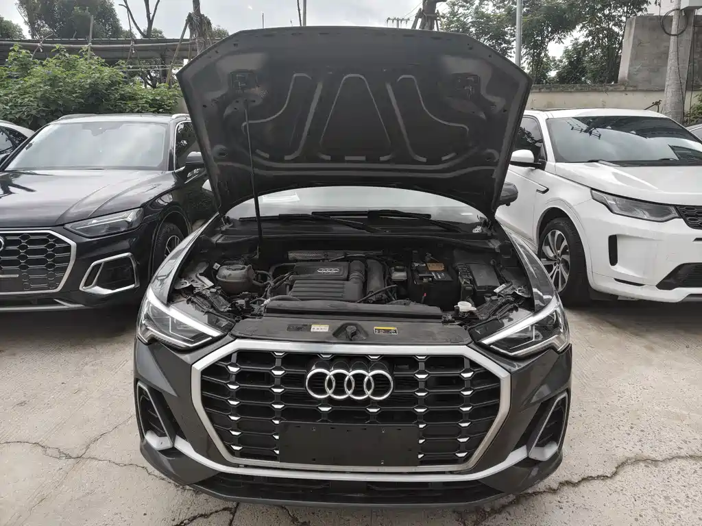 Audi Q3 2022 — фото 11