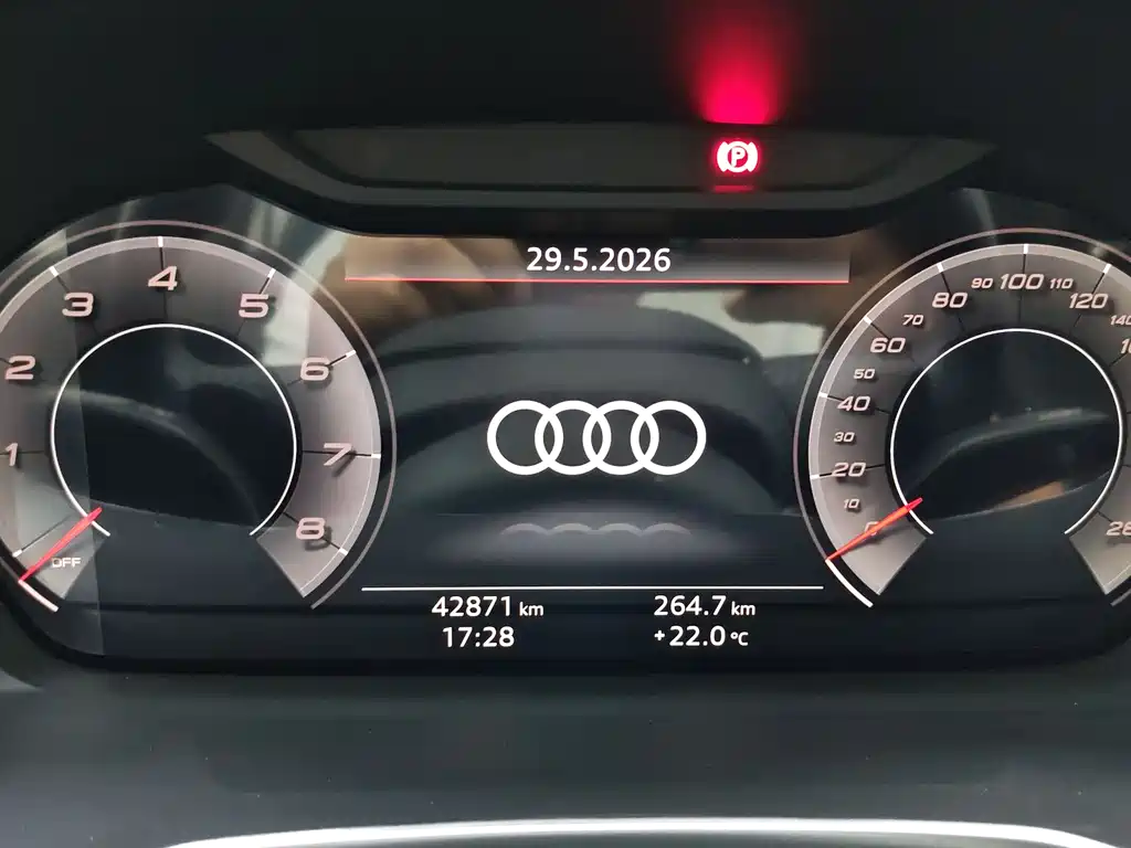 Audi Q3 2022 — фото 13