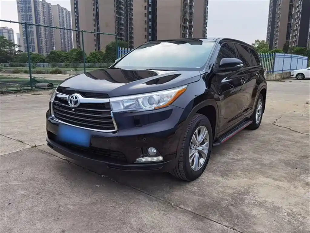 Toyota Highlander 2017 — фото 2