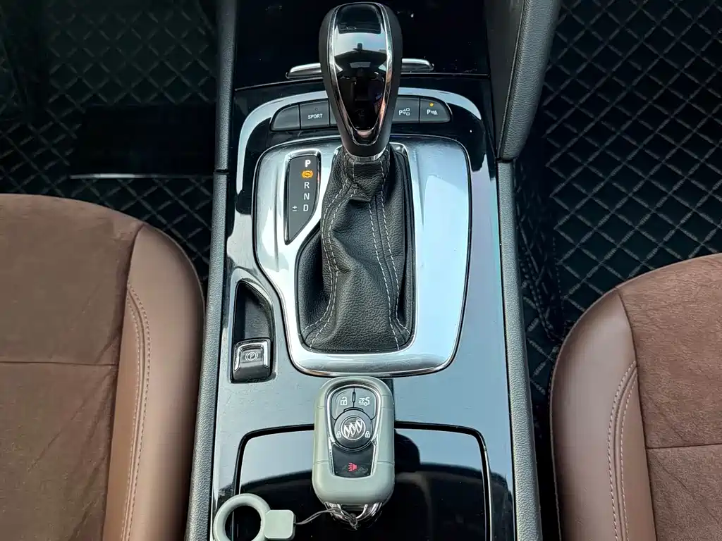Buick Regal 2019 — фото 13