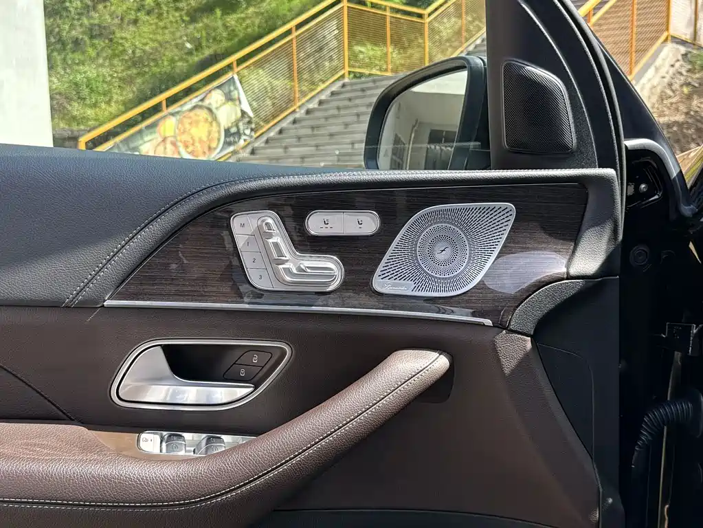 Mercedes-Benz GLS 2022 — фото 20