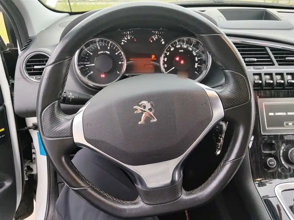 Peugeot 3008 2015 — фото 6