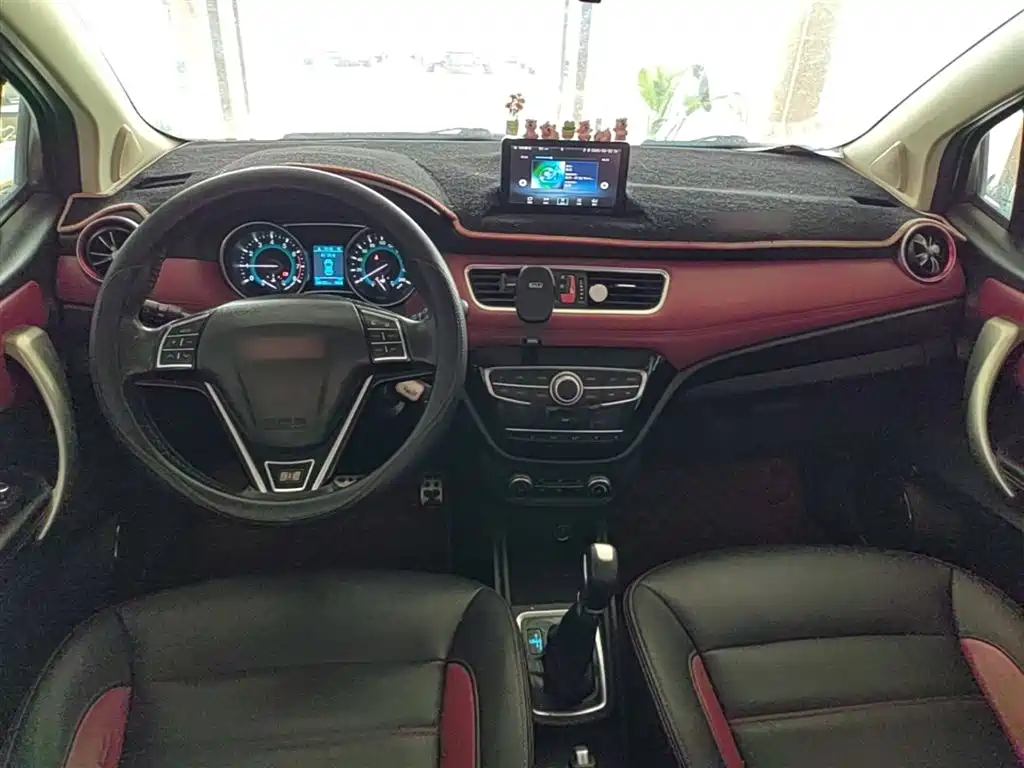 Haval H1 2015 — фото 10