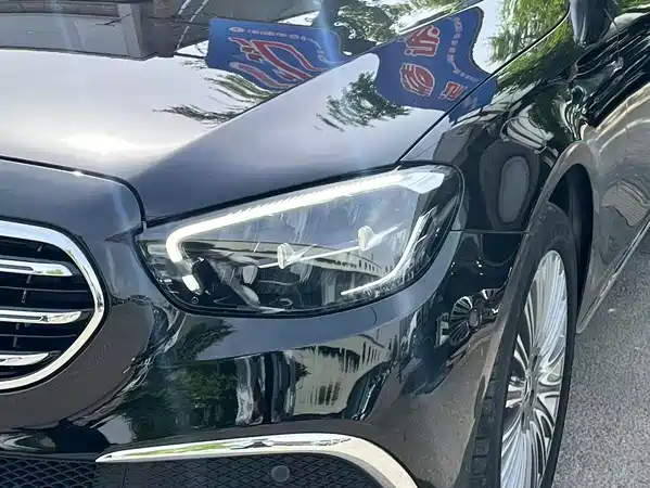 Mercedes-Benz E-Class 2022