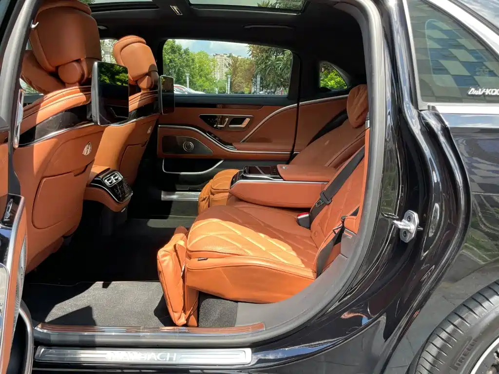 Mercedes-Benz Maybach S-Class 2024 — фото 12