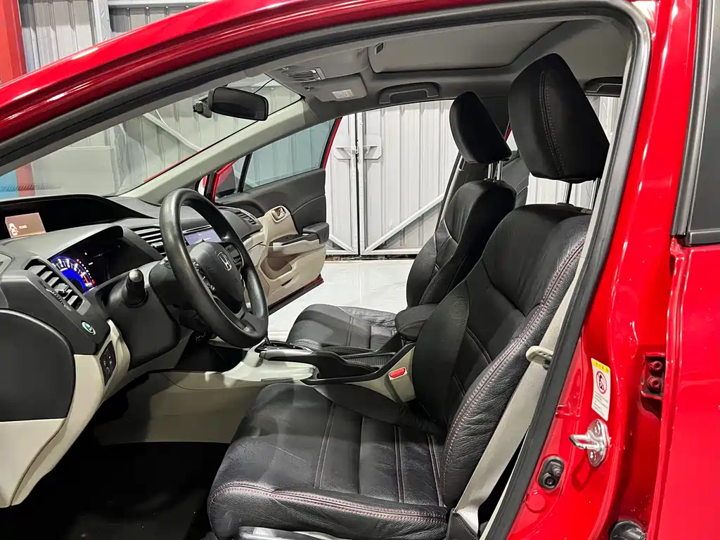 Honda Civic 2015 — фото 4