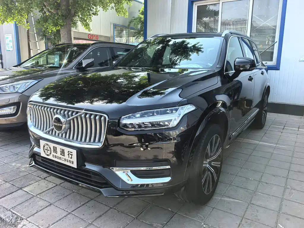 Volvo XC90 2023 — фото 1