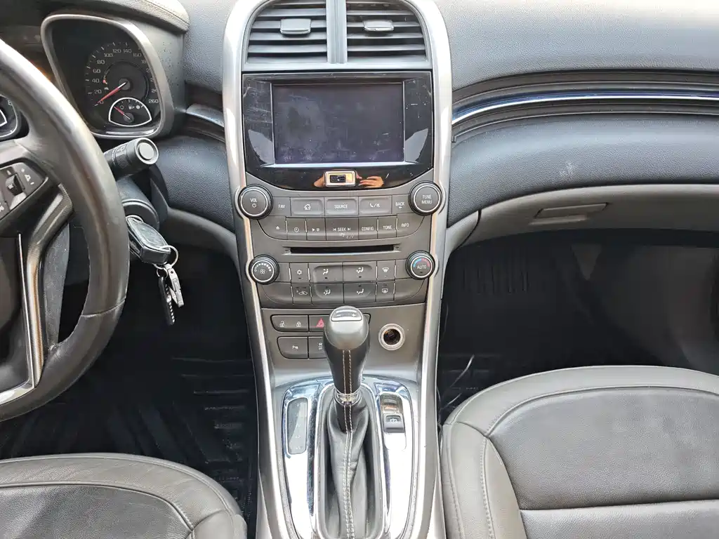 Chevrolet Malibu 2014 — фото 13